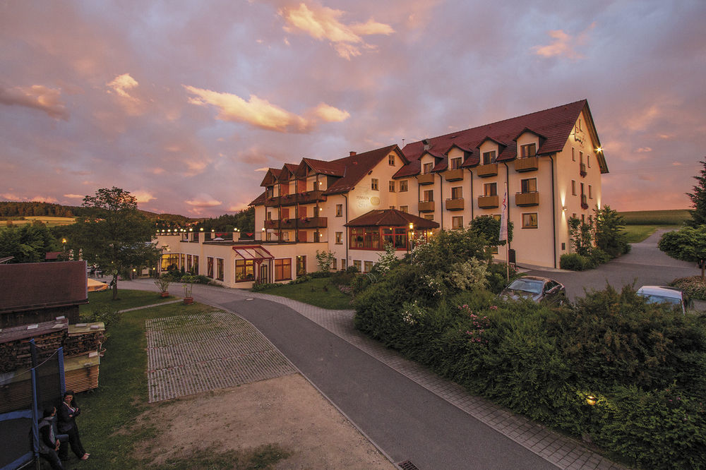 Panorama-Hotel Am See Neunburg vorm Wald Exterior photo