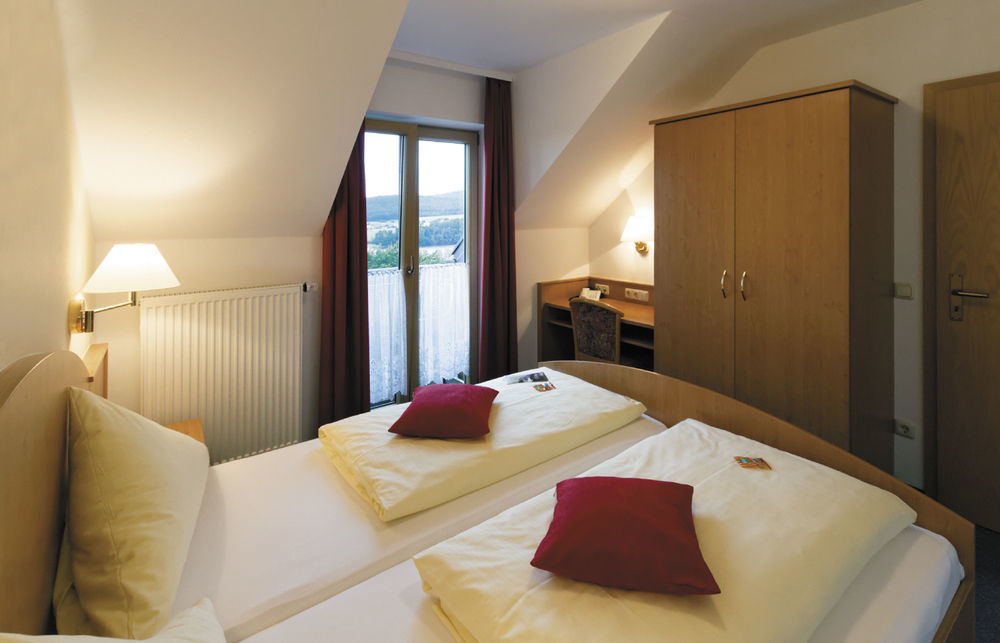 Panorama-Hotel Am See Neunburg vorm Wald Exterior photo
